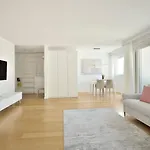 The Eiffel Tower Residence - A Luxurious Apartment With Breathtaking Views Of The Eiffel Tower