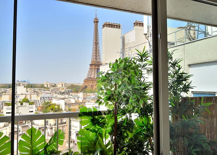 The Eiffel Tower Residence - A Luxurious Apartment With Breathtaking Views Of The Eiffel Tower