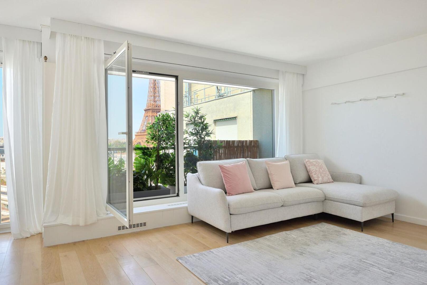 Appartement The Eiffel Tower - A Luxurious With Breathtaking Views Of The Eiffel Tower *