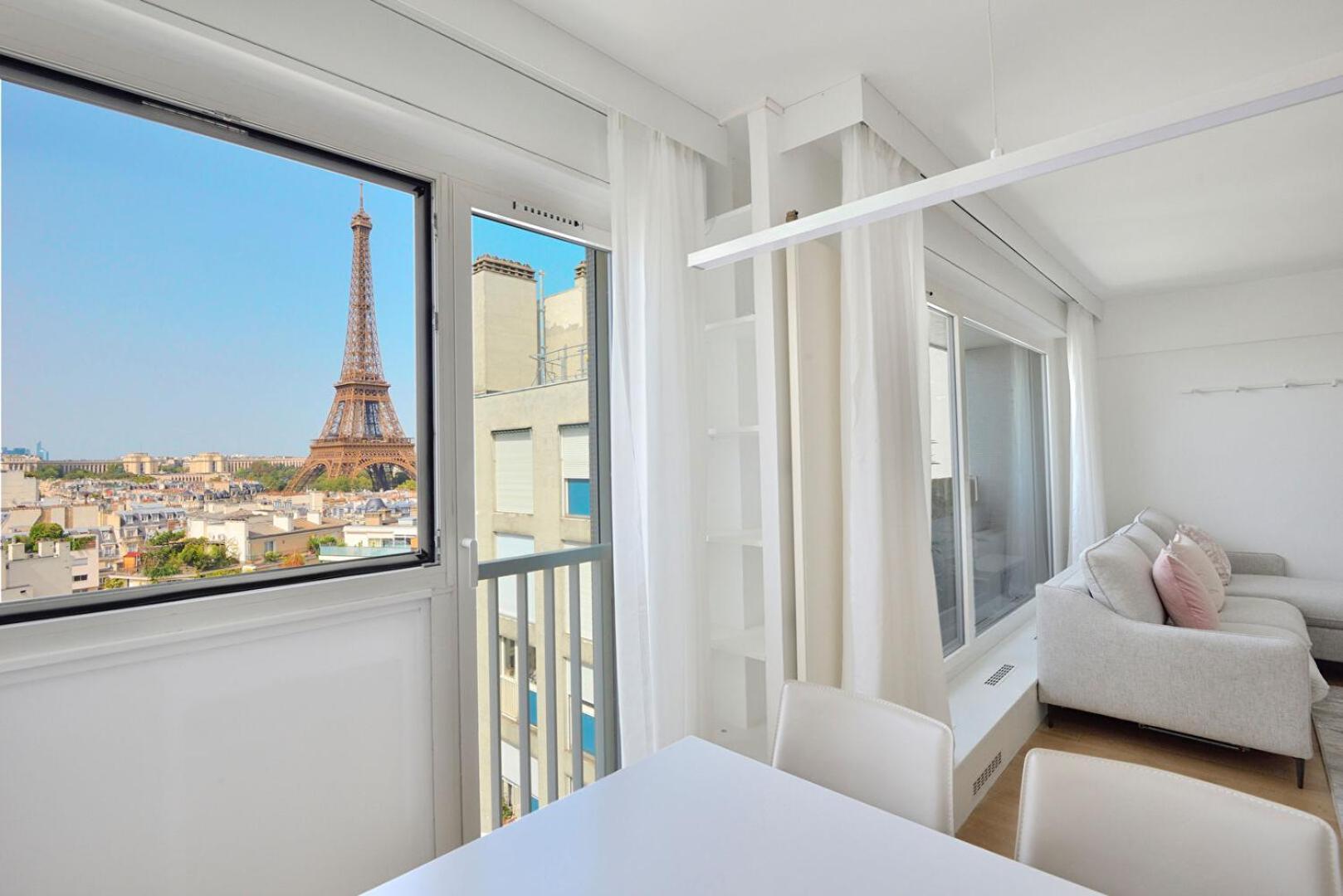 Appartement The Eiffel Tower - A Luxurious With Breathtaking Views Of The Eiffel Tower *