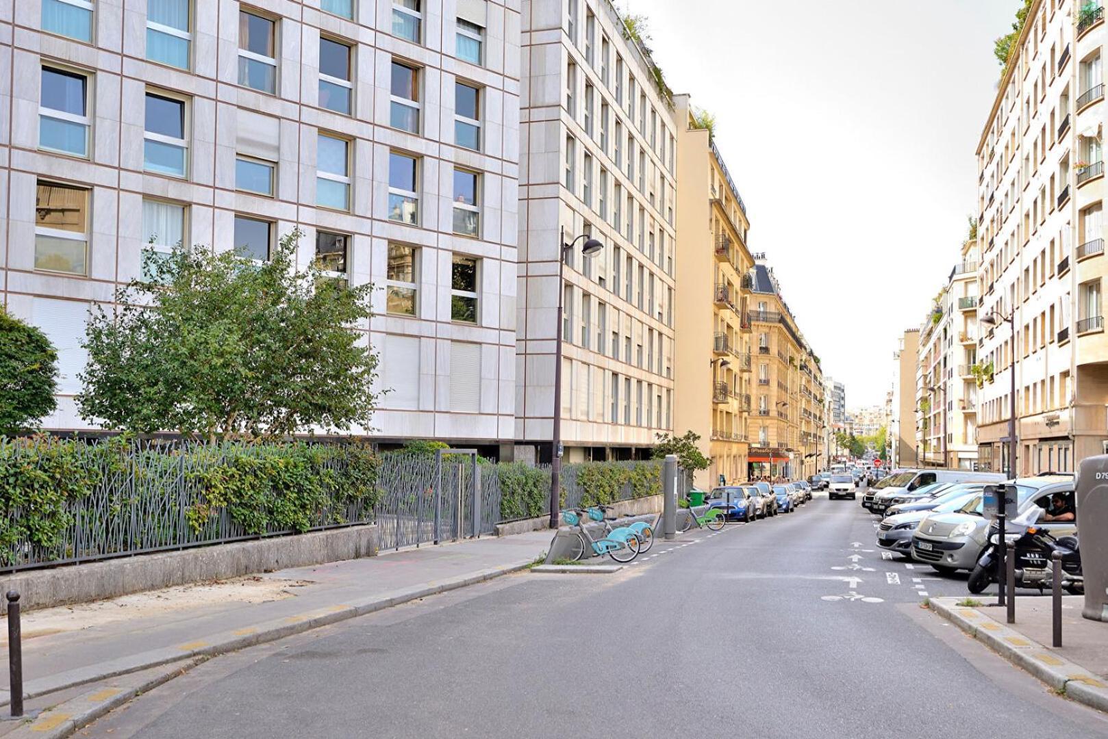 The Eiffel Tower - A Luxurious With Breathtaking Views Of The Eiffel Tower Appartement *